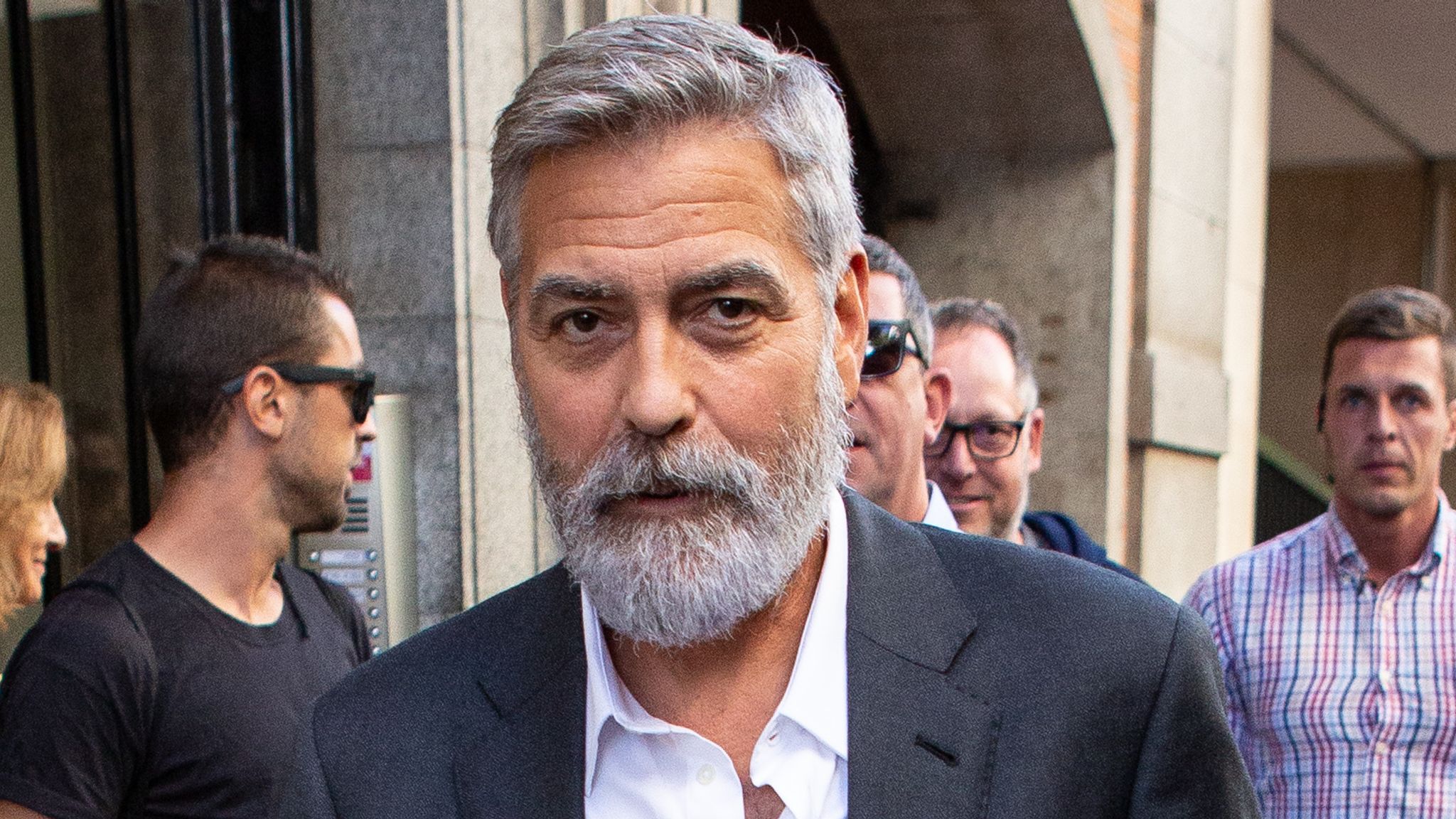 Clooney Net Worth, Wealth, and Annual Salary 2 Rich 2 Famous