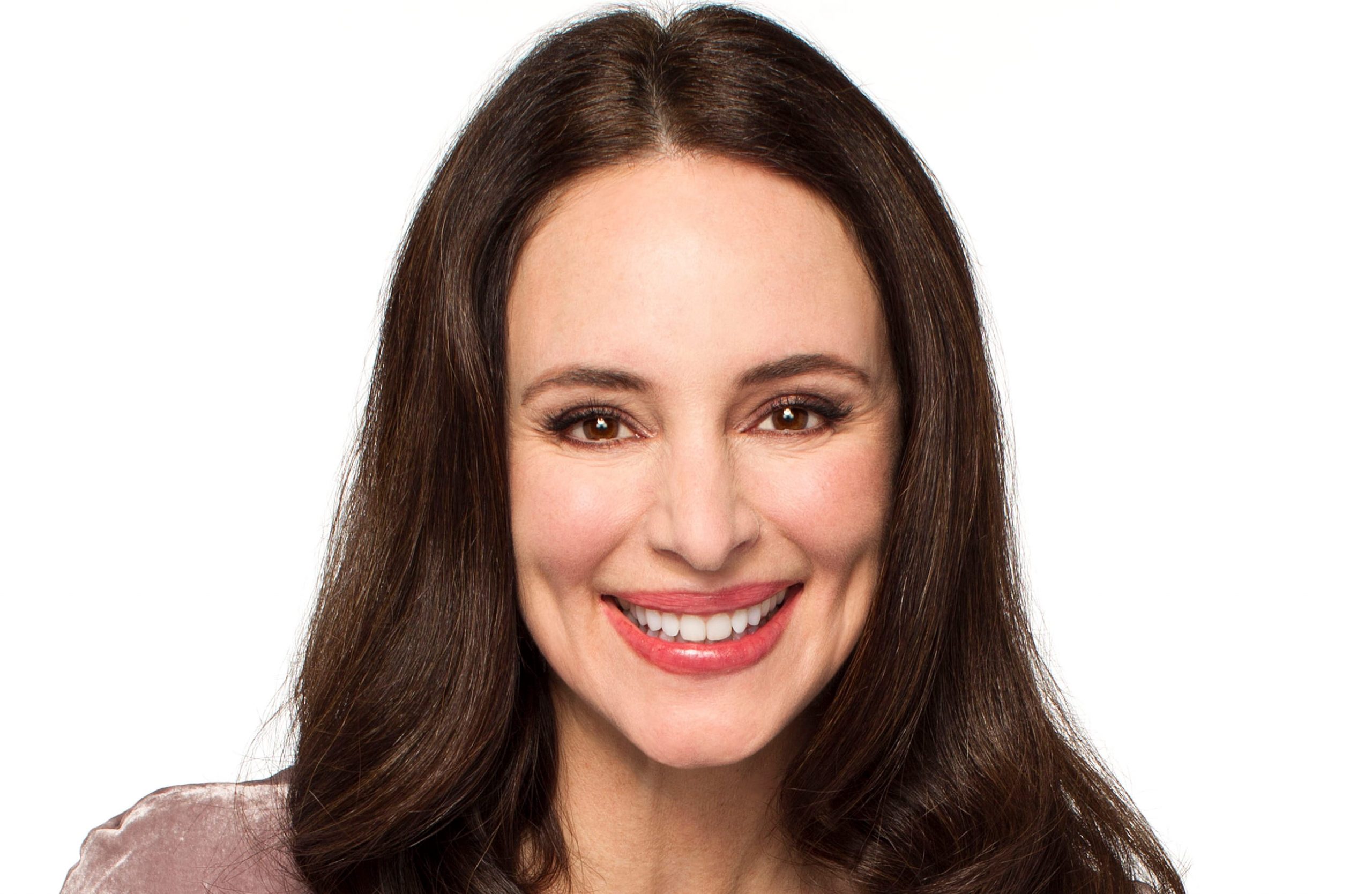 Madeleine Stowe Net Worth, Wealth, and Annual Salary 2 Rich 2 Famous