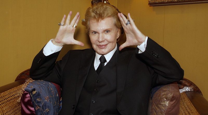 Walter Mercado net worth