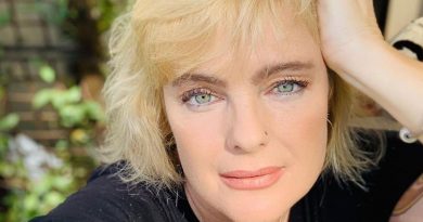 Erika Eleniak net worth