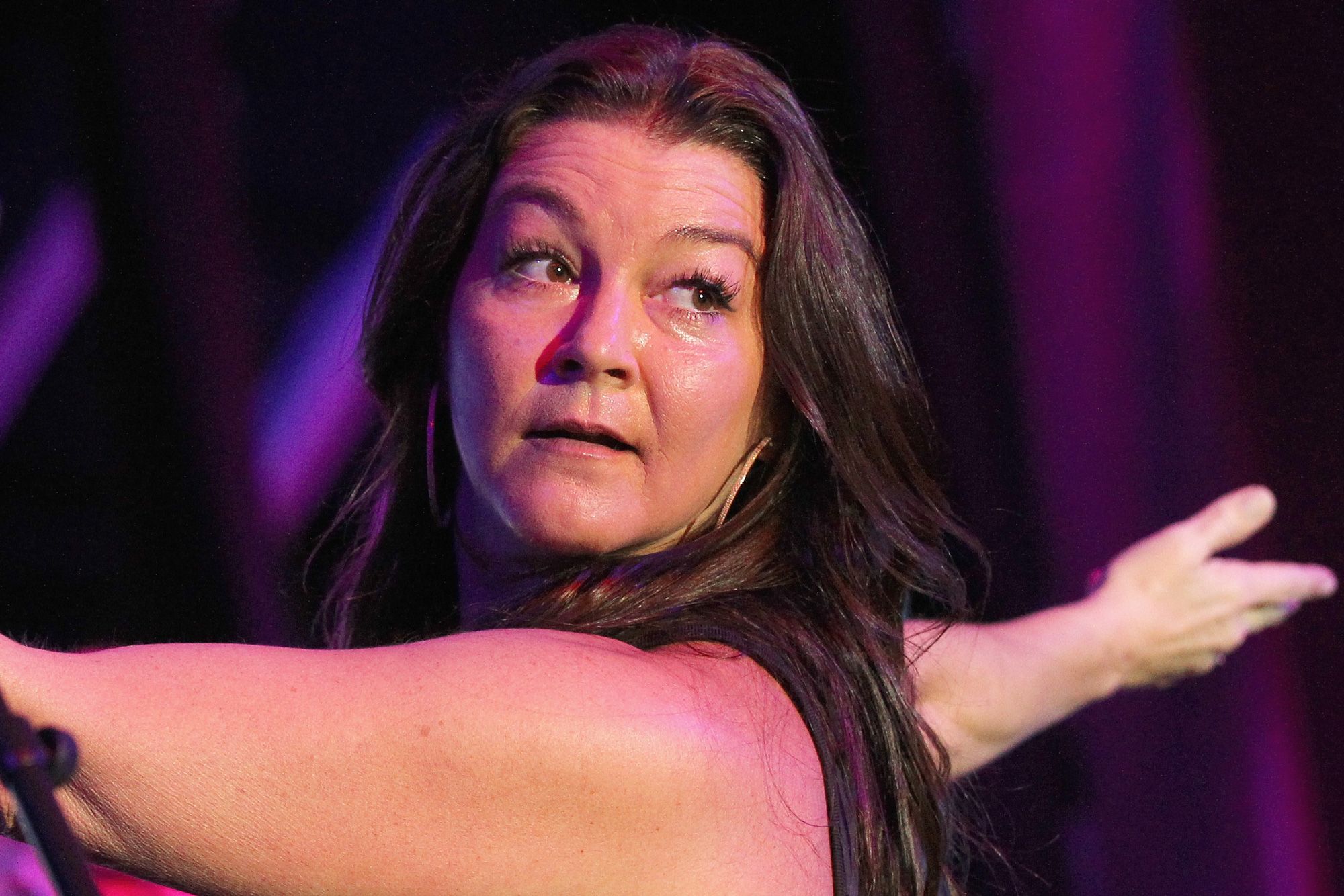 Gretchen Wilson Net Worth, Wealth, and Annual Salary 2 Rich 2 Famous