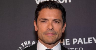 Mark Consuelos net worth