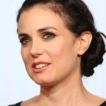 Mia Kirshner Net Worth