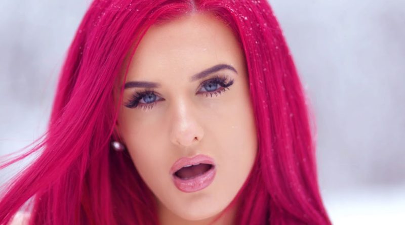 How Rich is Justina Valentine
