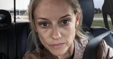 How Rich is Nicole Curtis