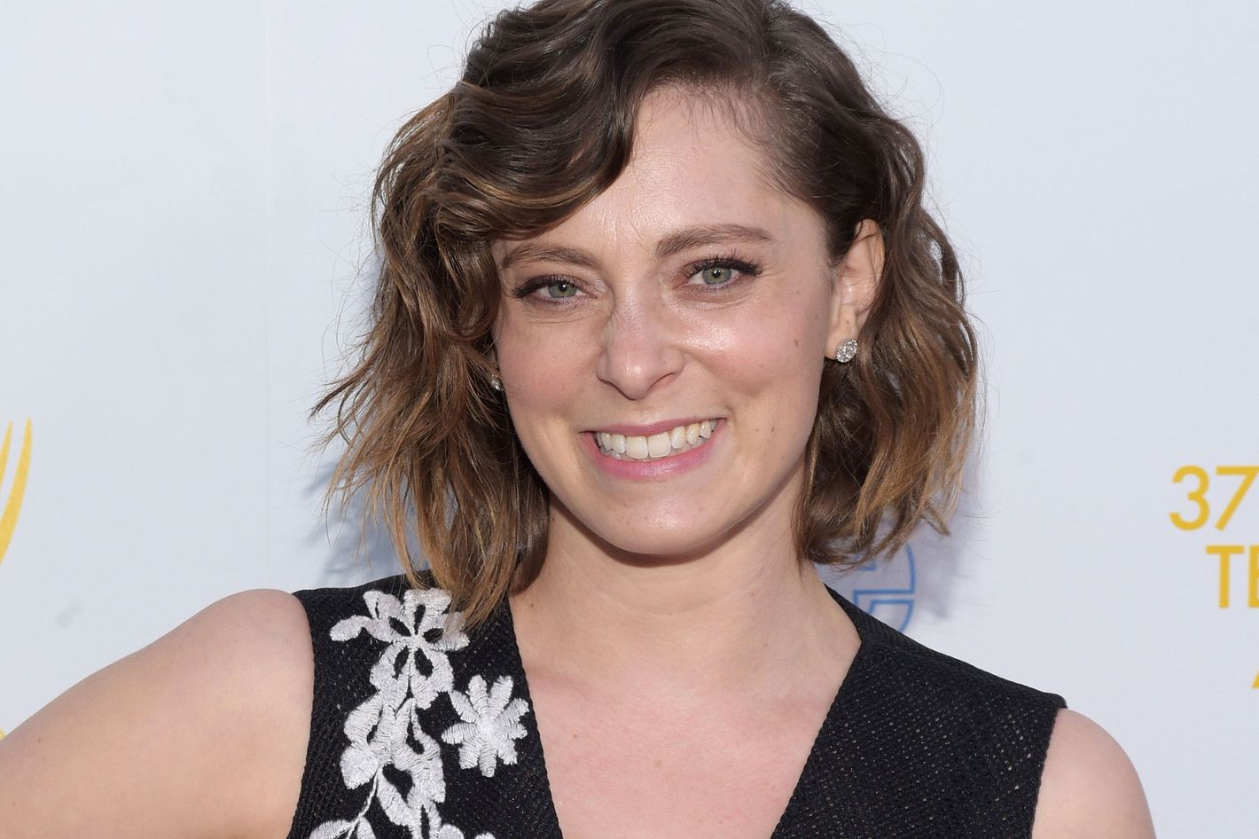 How Much is Rachel Bloom's Net Worth as of 2023? 2 Rich 2 Famous